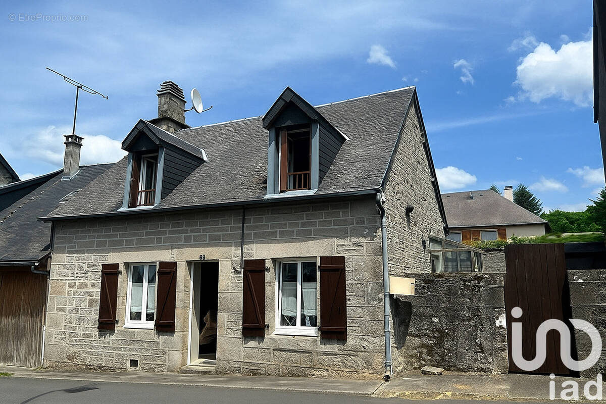 Photo 1 - Maison à TARNAC