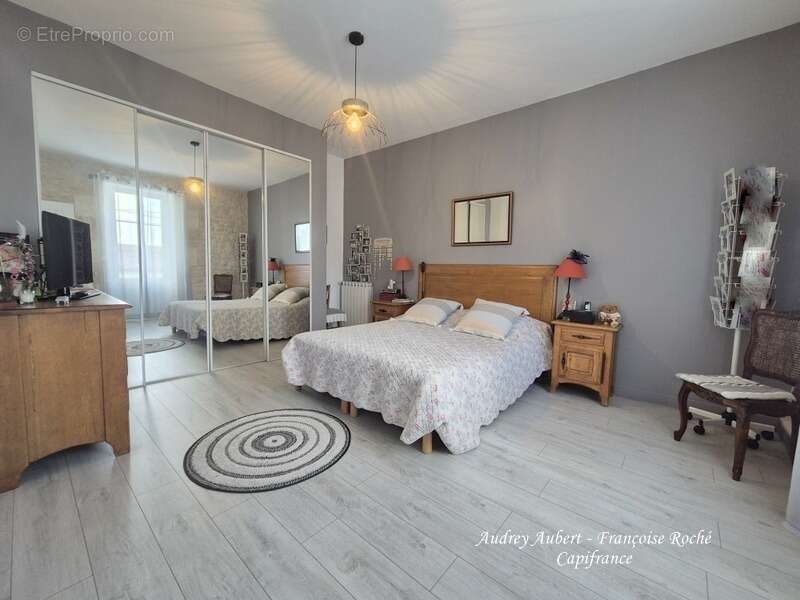 Maison à SAINT-JEAN-D&#039;ANGELY