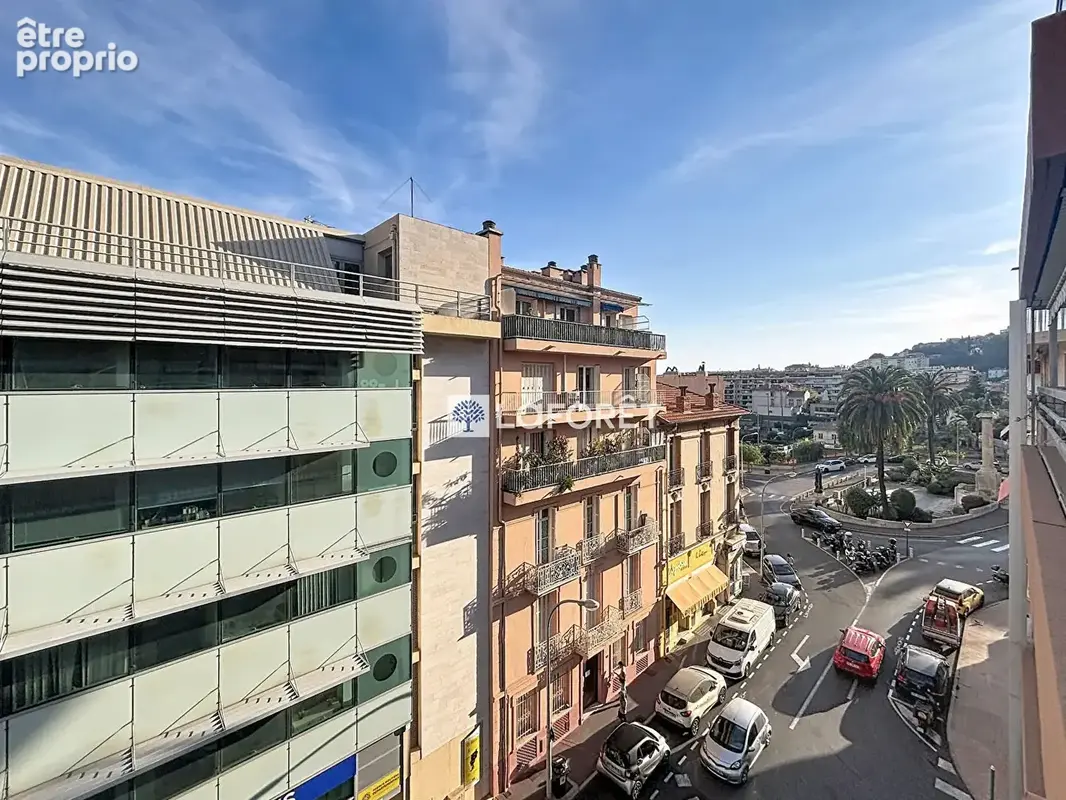Grand studio 43m² - centre ville menton - grande terrasse - photo 8