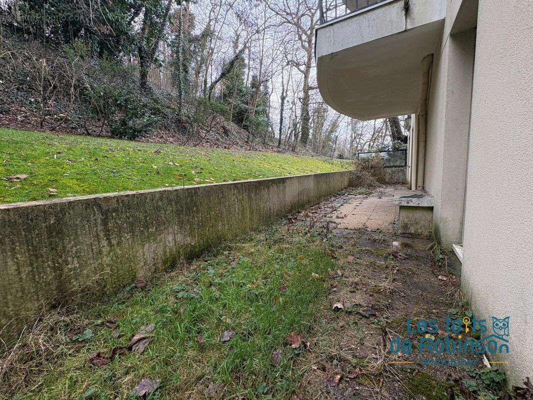 Appartement à LE PLESSIS-ROBINSON