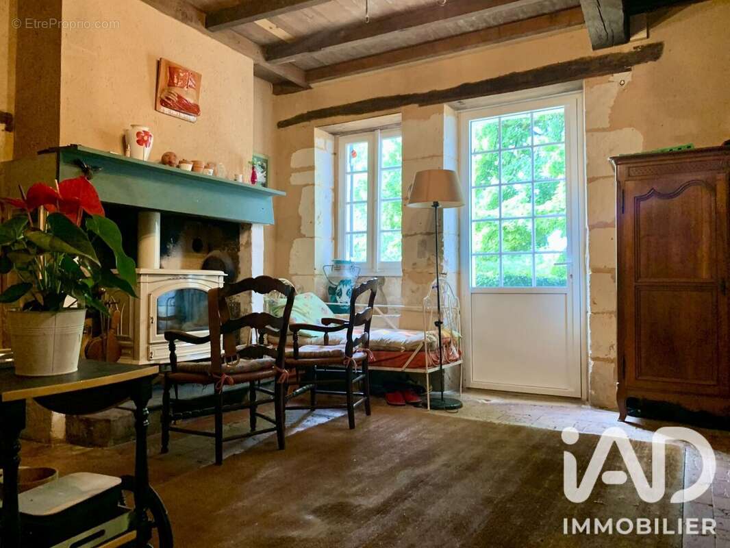 Maison 150 m² à Queyssac  - photo 2
