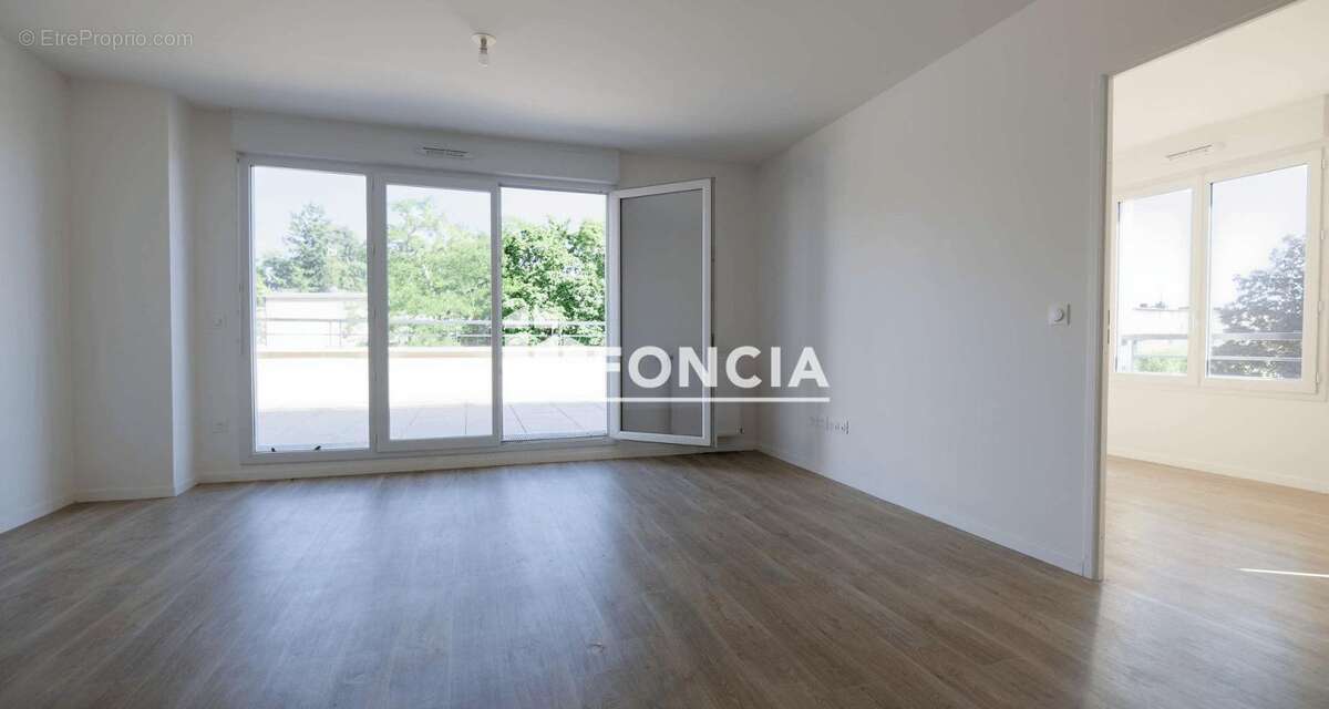 Appartement à DAMMARIE-LES-LYS