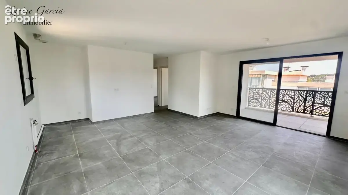 Six fours les plages - appartement de type 3 - superficie 62 m² -  parking sous sol - photo 6