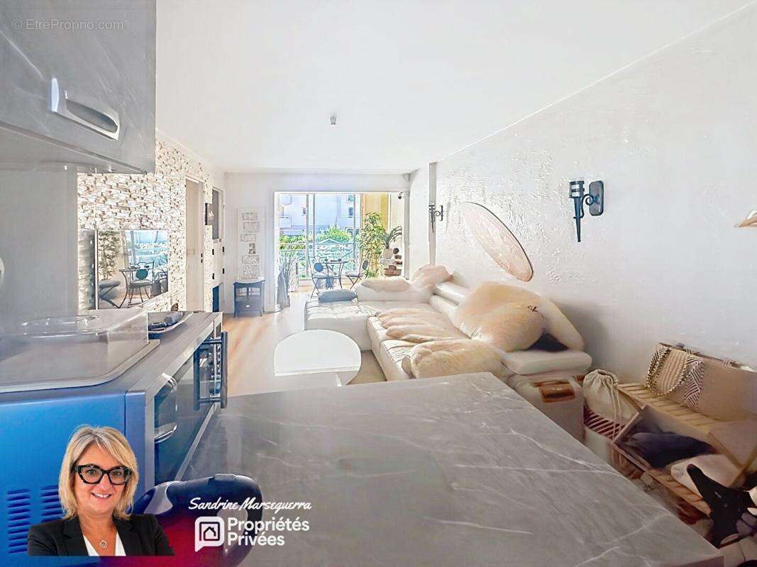 2/3 Pieces avec Box inclus - Domaine de l'Oasis - photo 4