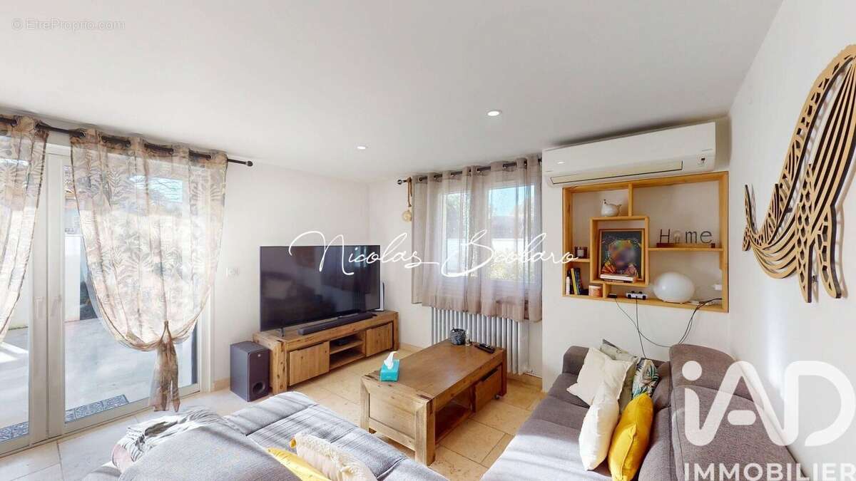 Photo 6 - Maison à ENTRAIGUES-SUR-LA-SORGUE