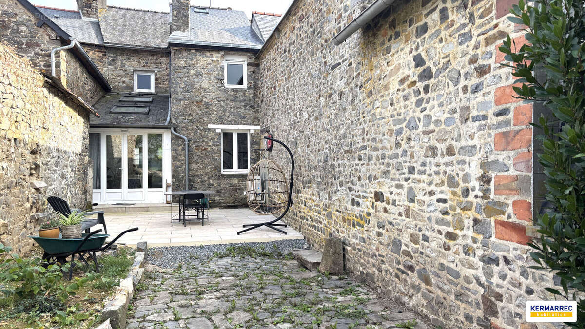 Maison à LA CROIXILLE