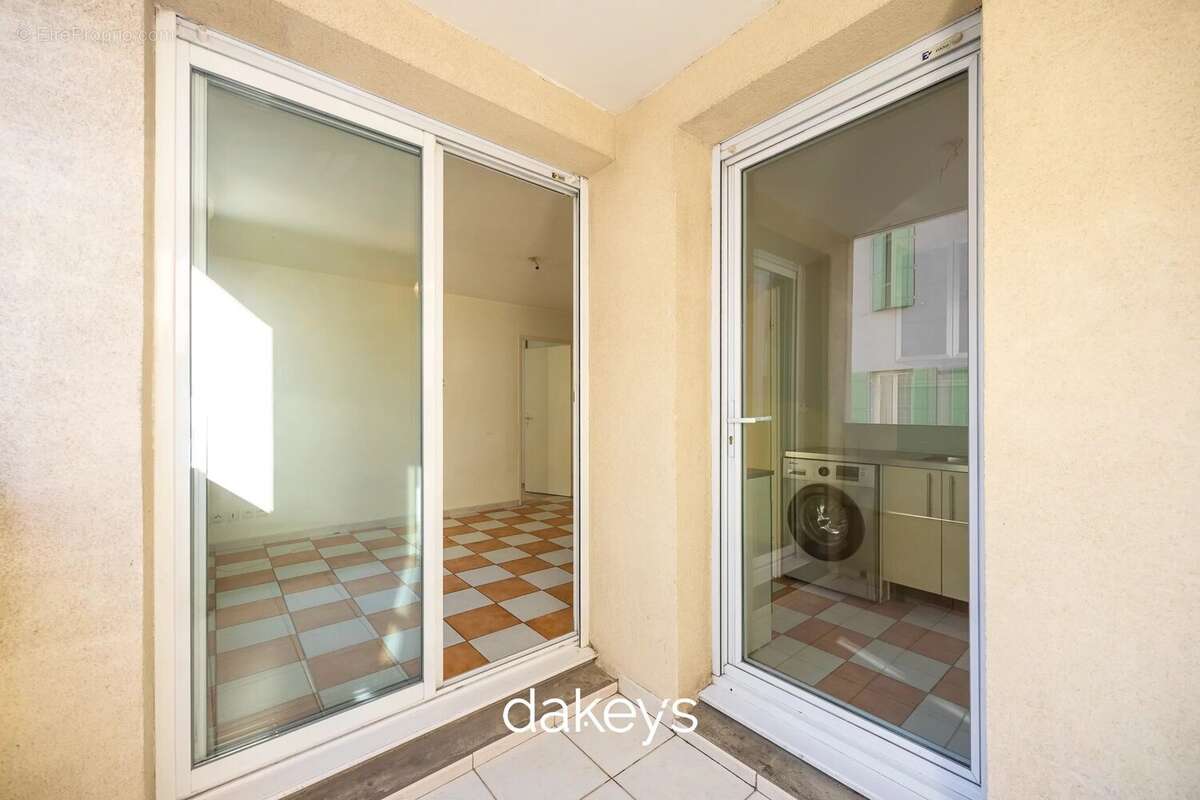 Appartement à MARSEILLE-8E