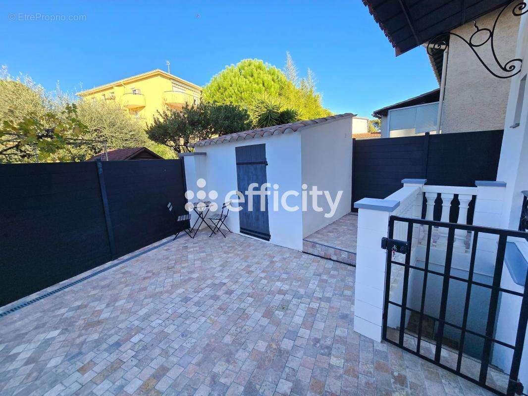 Appartement à LE CANNET