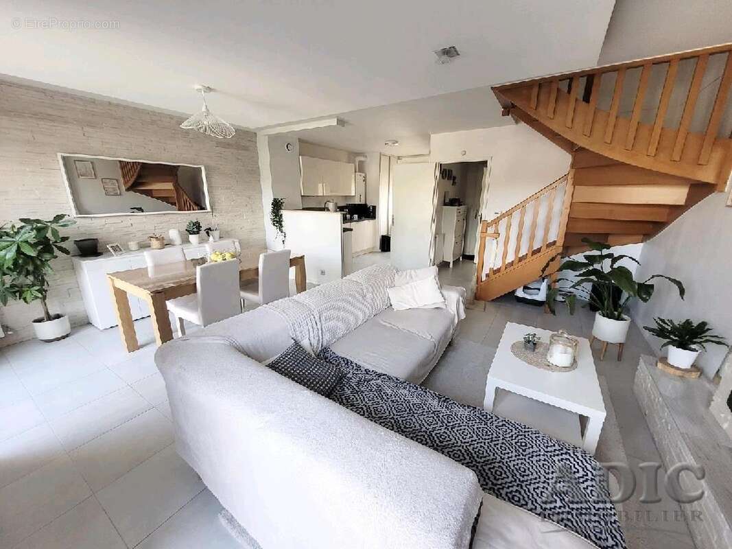 Maison à OTHIS