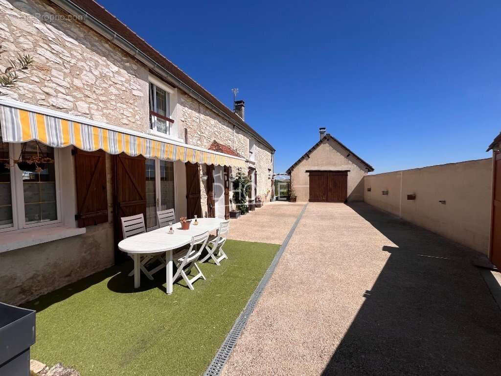 Maison à AUGERS-EN-BRIE
