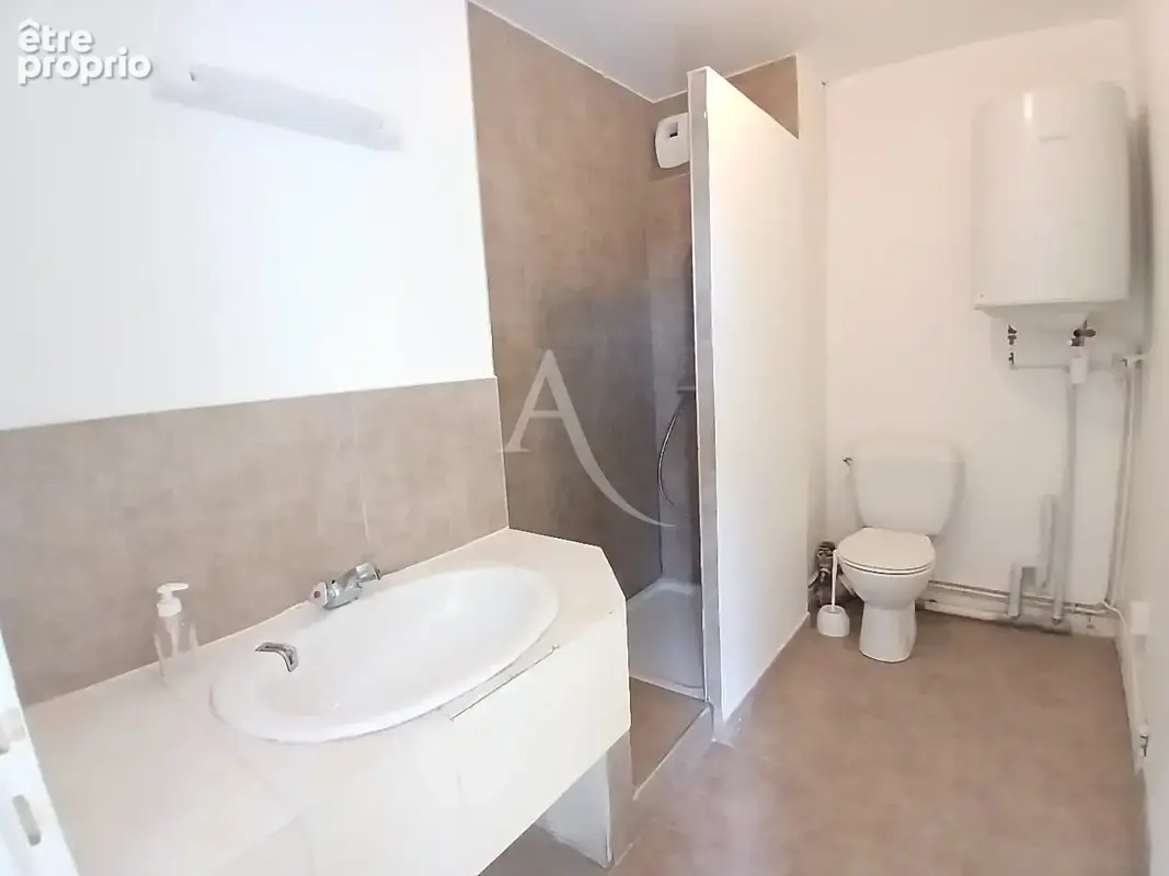 Exclusivité l'adresse talensac - t1 bis avec garage  - jules verne - photo 3