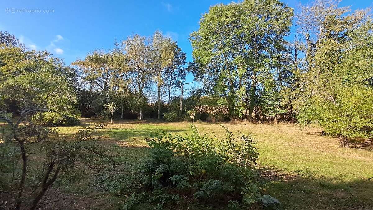 Maison à RUEIL-LA-GADELIERE