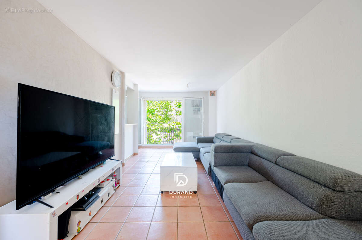 Appartement à MARSEILLE-2E