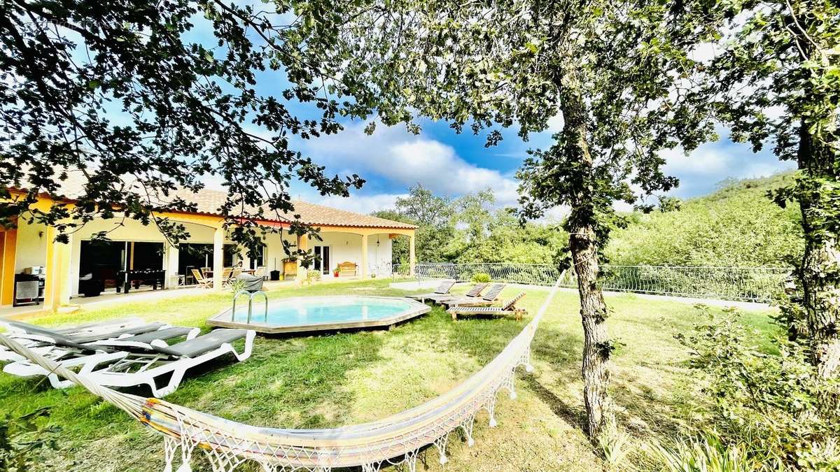 Maison à VILLELONGUE-DELS-MONTS