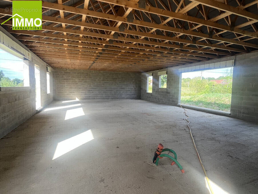 Maison à DAMPIERRE-EN-BRESSE