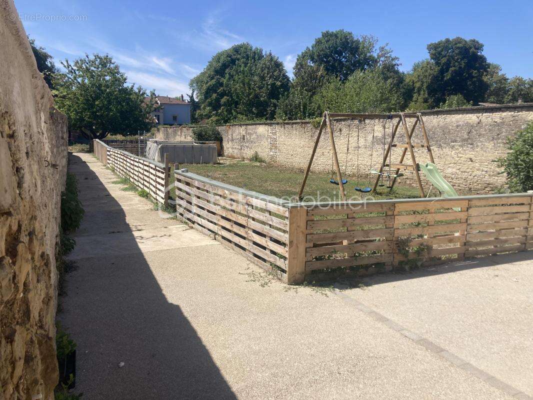 Maison neuve de 170 m² avec terrain de 1500 m2 et local - photo 14