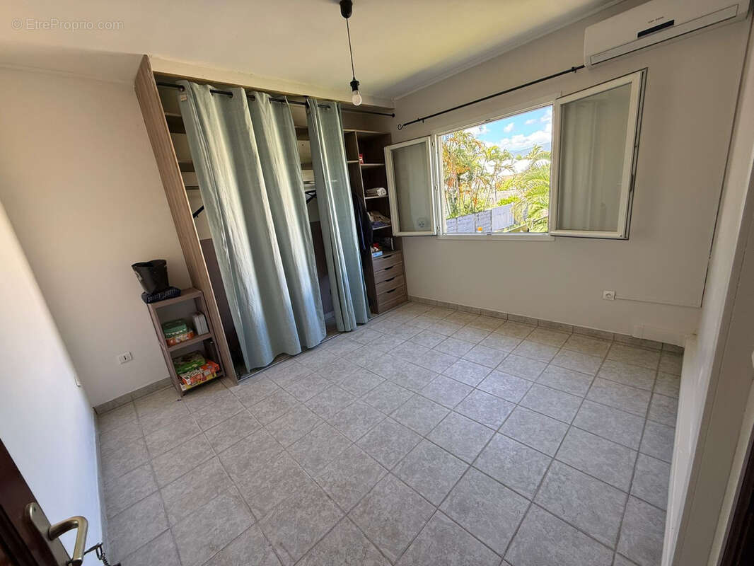 Maison à SAINT-BENOIT