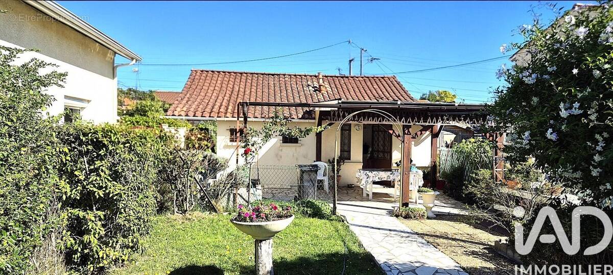 Photo 1 - Maison à PESSAC