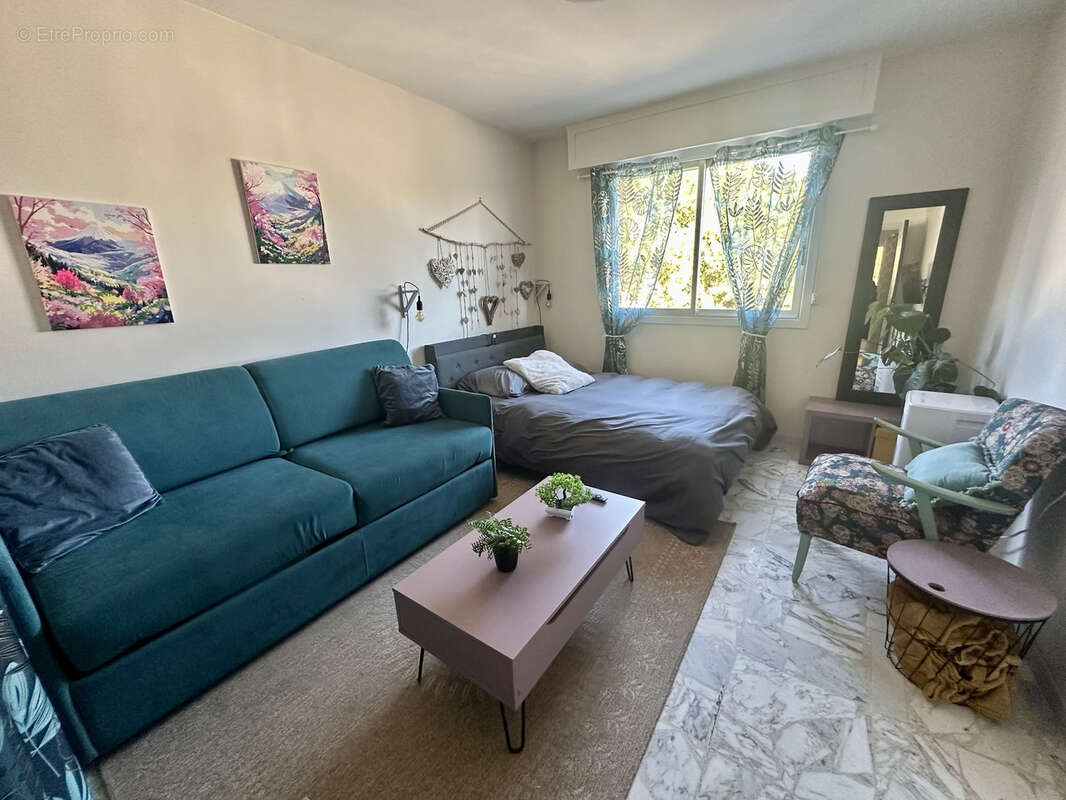 Appartement à CAGNES-SUR-MER