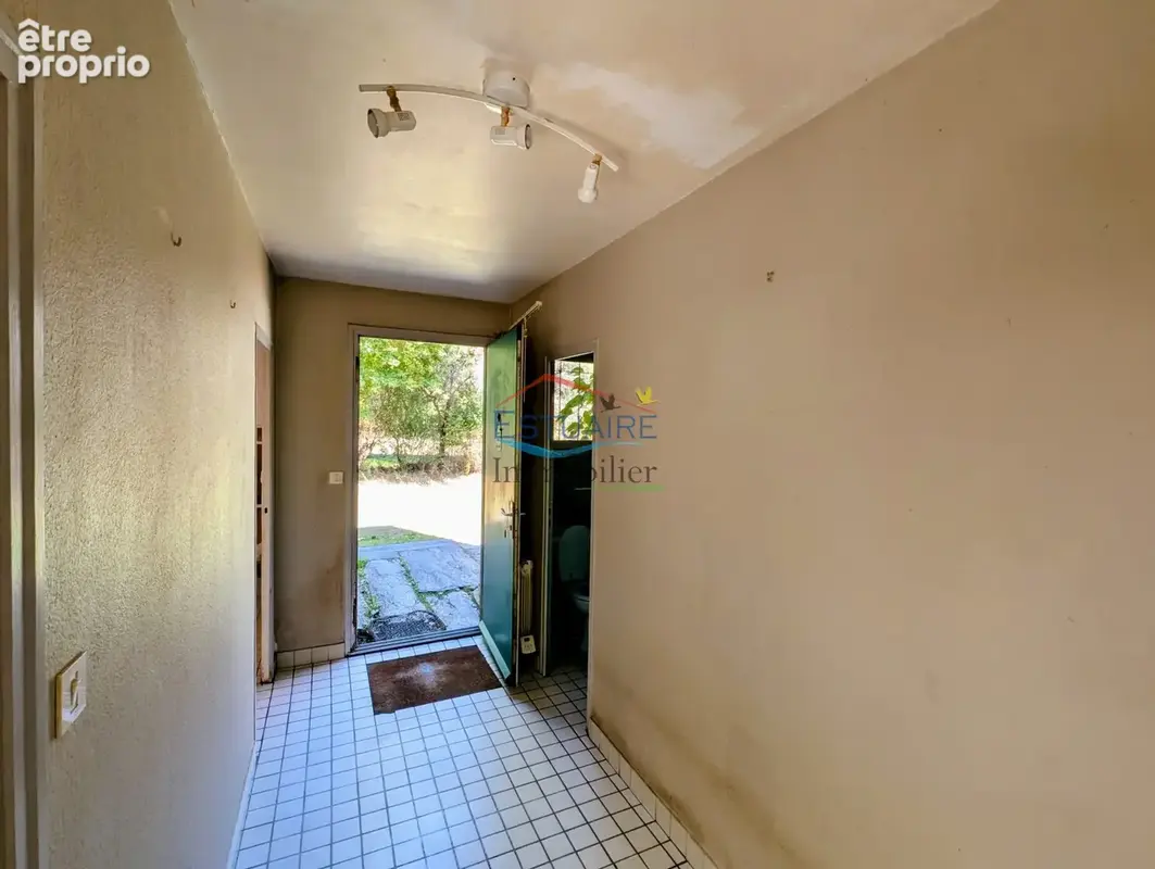 Maison 136 m² à Saffre  - photo 2
