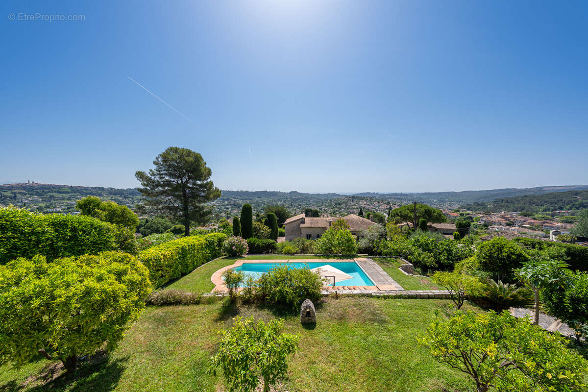 Maison à LA COLLE-SUR-LOUP