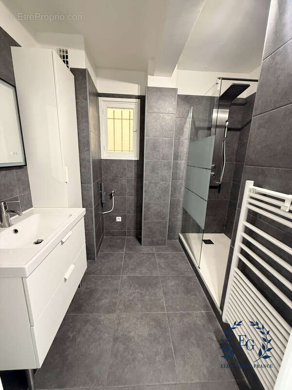 Appartement 89 m² à Marseille-6e  - photo 8