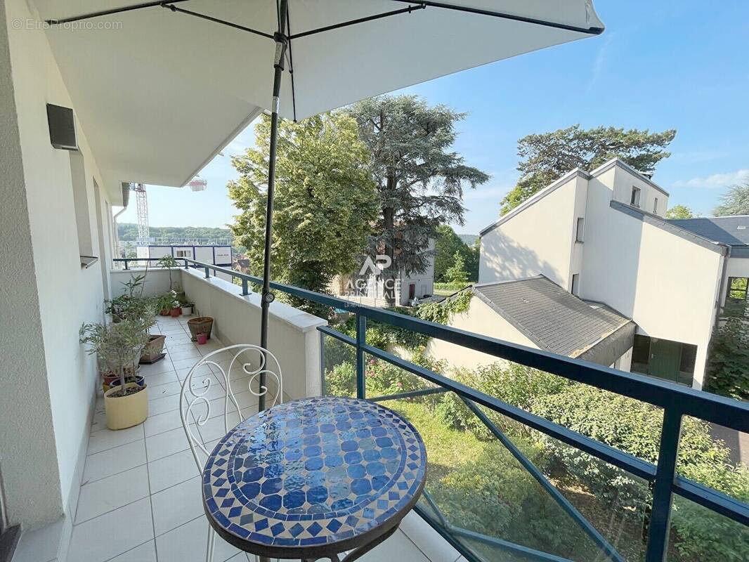 Appartement à CHAVILLE