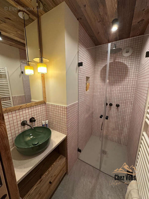 Appartement à LE MONETIER-LES-BAINS