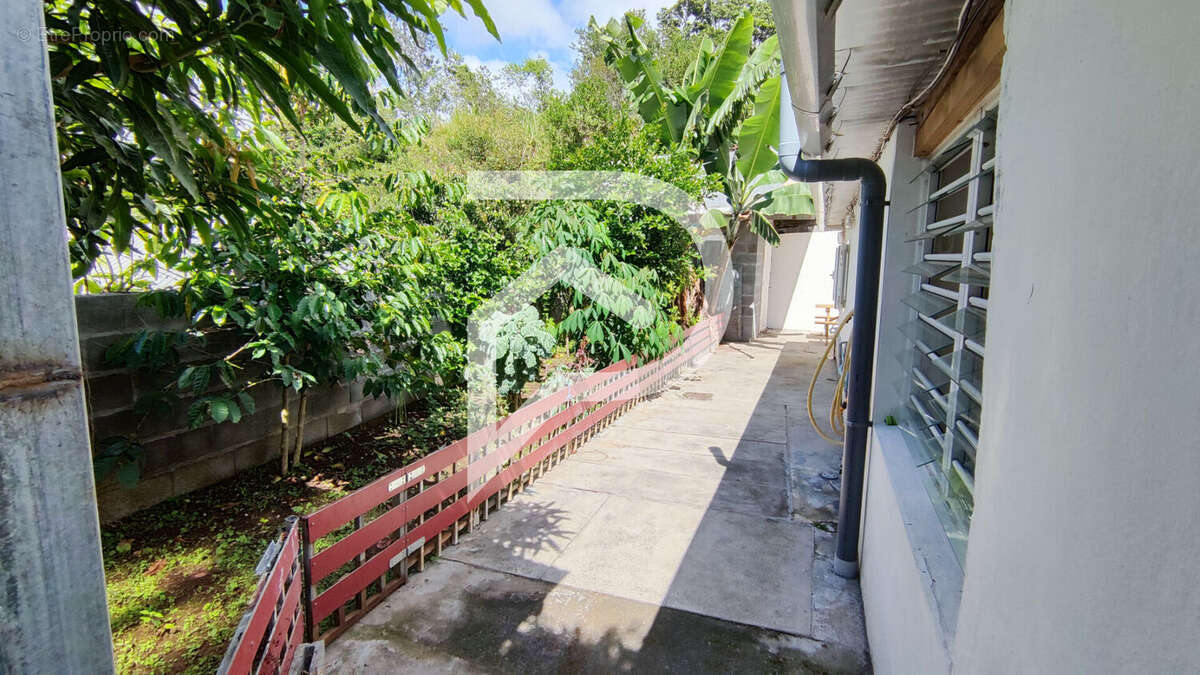 Maison à ENTRE-DEUX