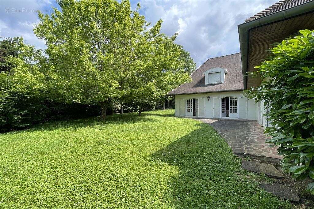 Maison à SUCY-EN-BRIE