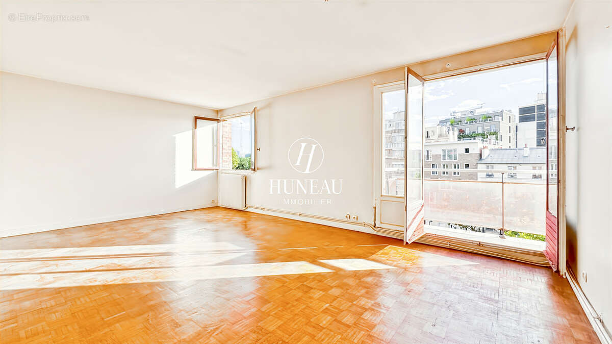 Appartement à PARIS-19E