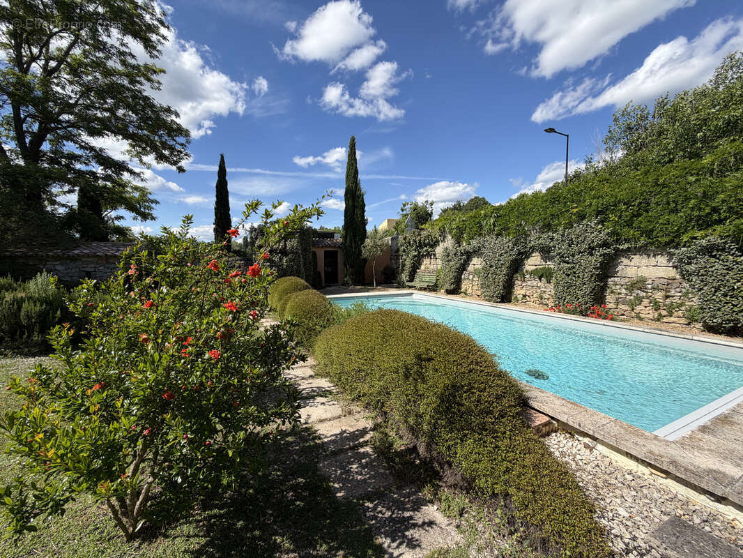 Maison à SAINT-QUENTIN-LA-POTERIE
