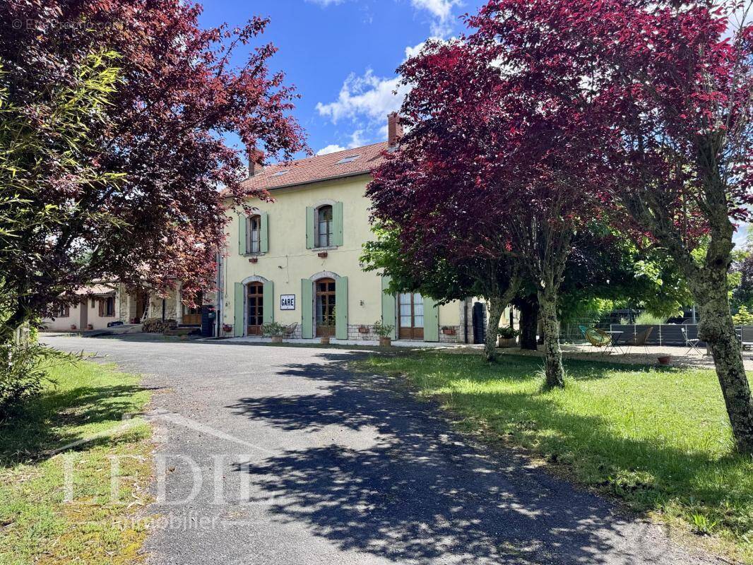 Maison à GONDRIN