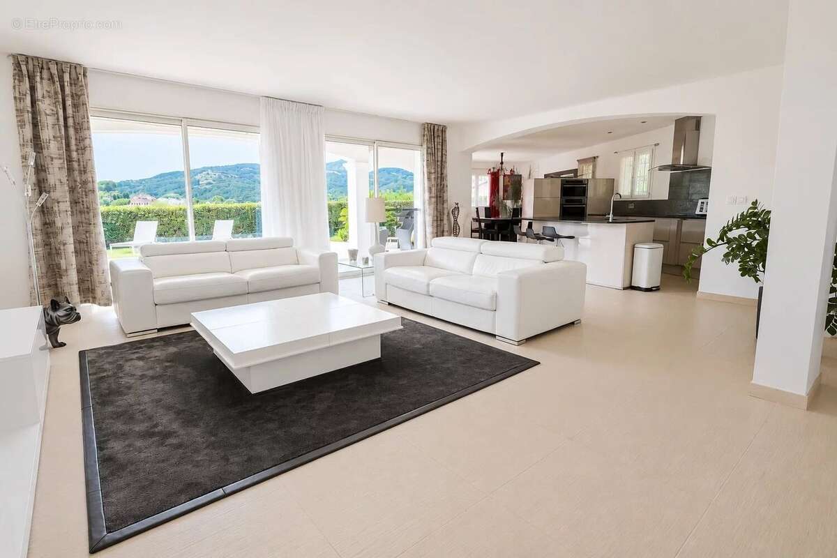 Coup de coeur - villa individuelle avec piscine et dépendance – pégomas - photo 10