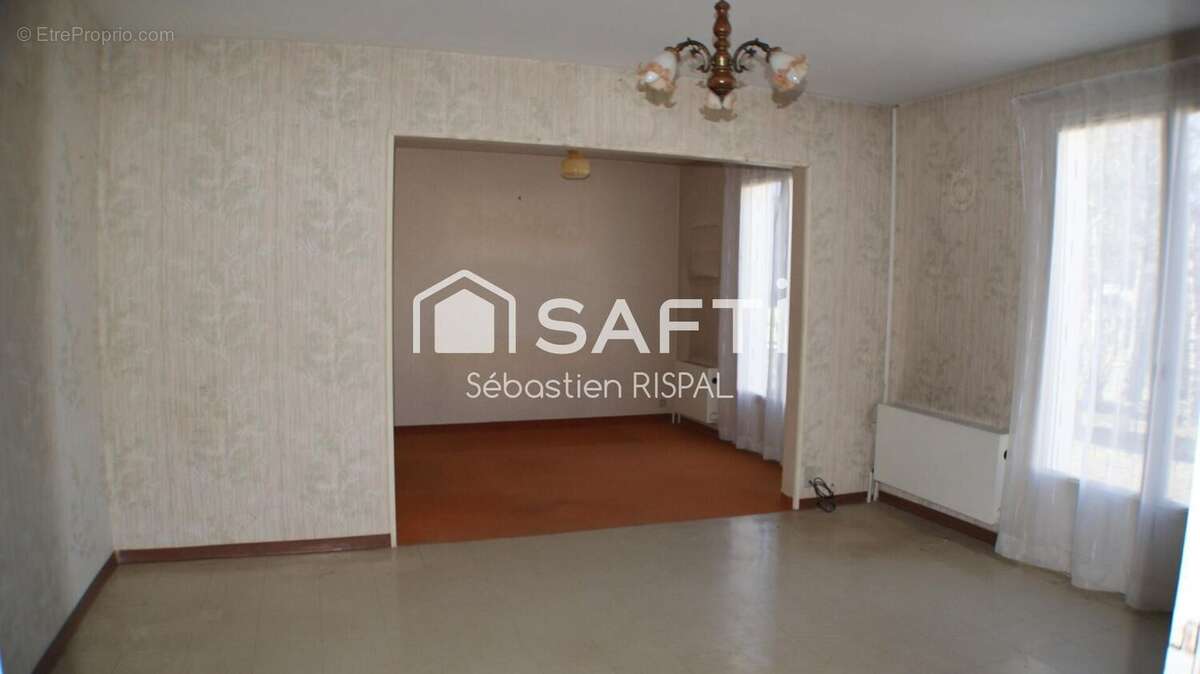 Maison 86 m² à Cheffois  - photo 3