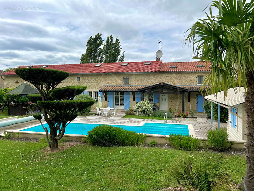 Maison à SAUVETERRE-DE-GUYENNE