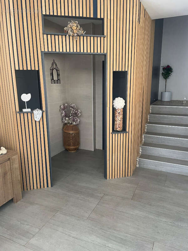 Maison à REVENTIN-VAUGRIS