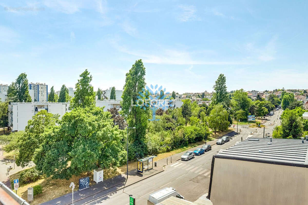 Appartement à FONTENAY-SOUS-BOIS