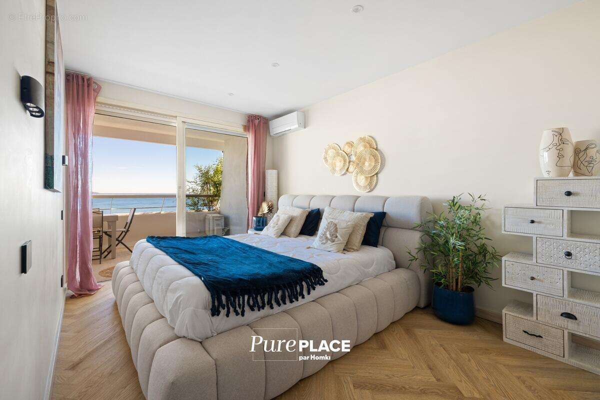 Appartement à VILLENEUVE-LOUBET