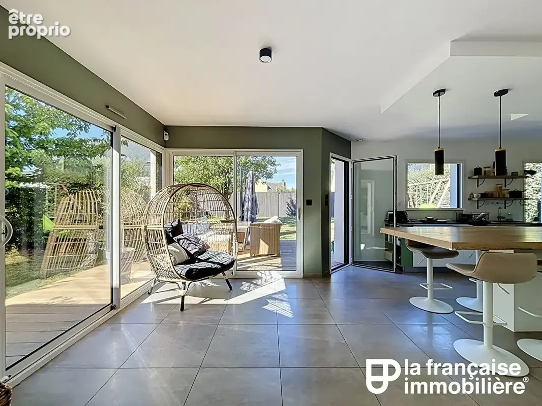 Maison type 7 - rénovée et agrandie - 5 chambres - grand jardin - garage -  saint-grégoire - photo 3