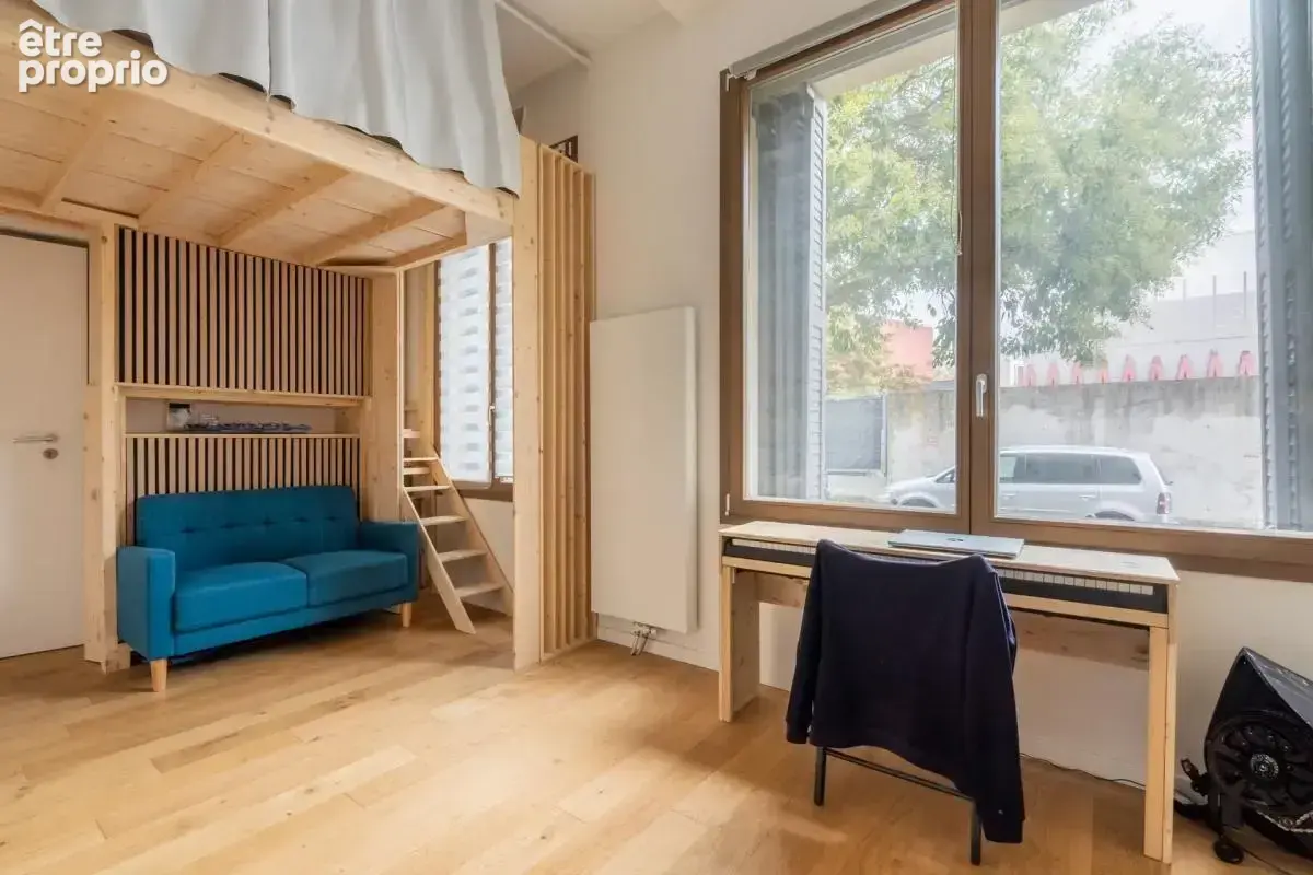 Appartement à PARIS-20E