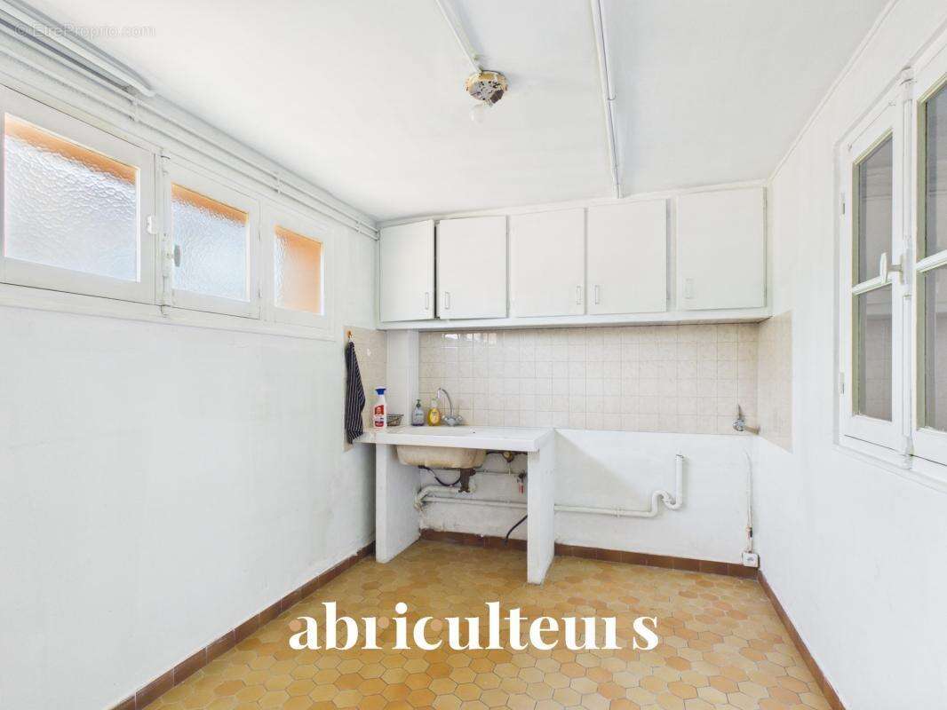 Maison familiale avec jardin de 560 m² en vente à Meaux 77100 - photo 14