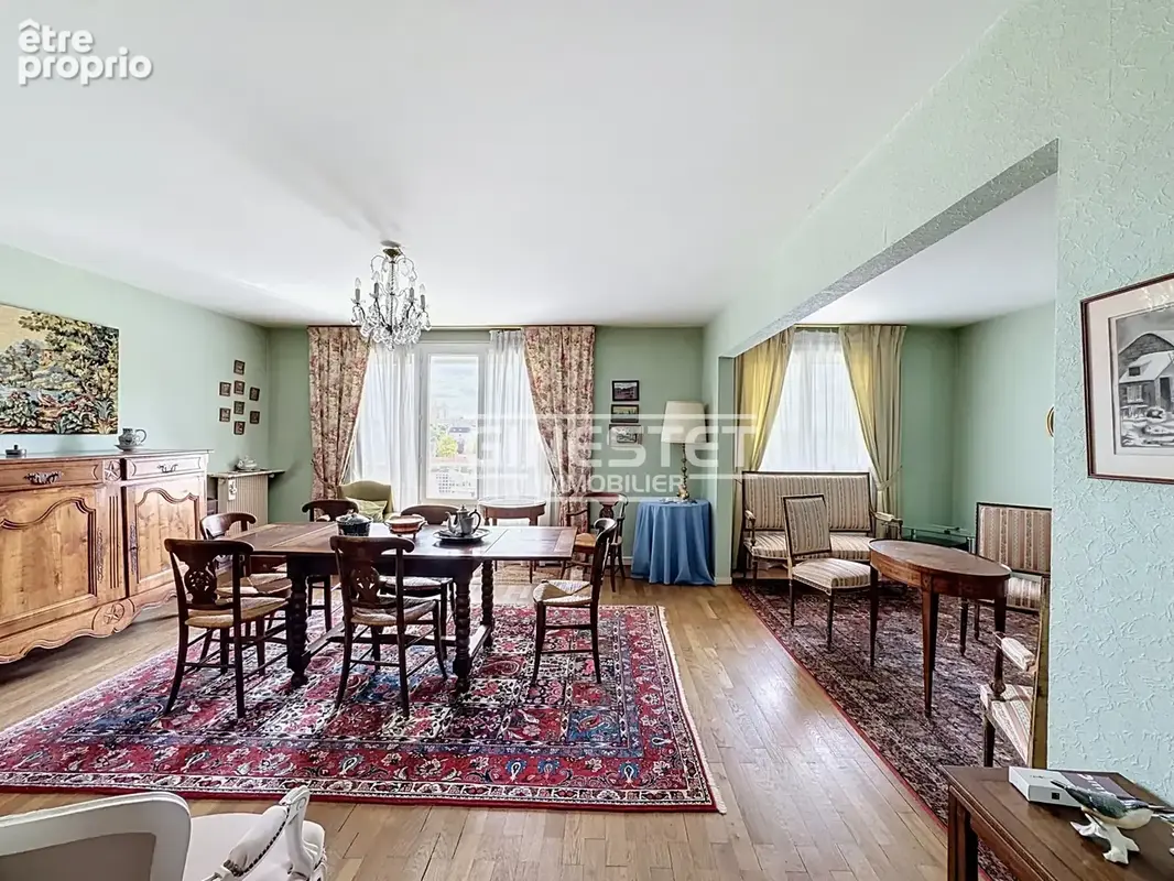 Appartement Type 5, 90.30m2, balcon, proche gare, centre-ville et universités - photo 2