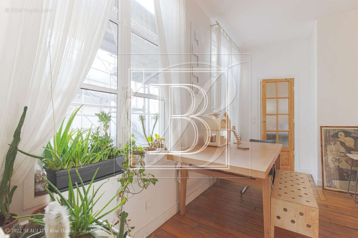Appartement à PARIS-4E