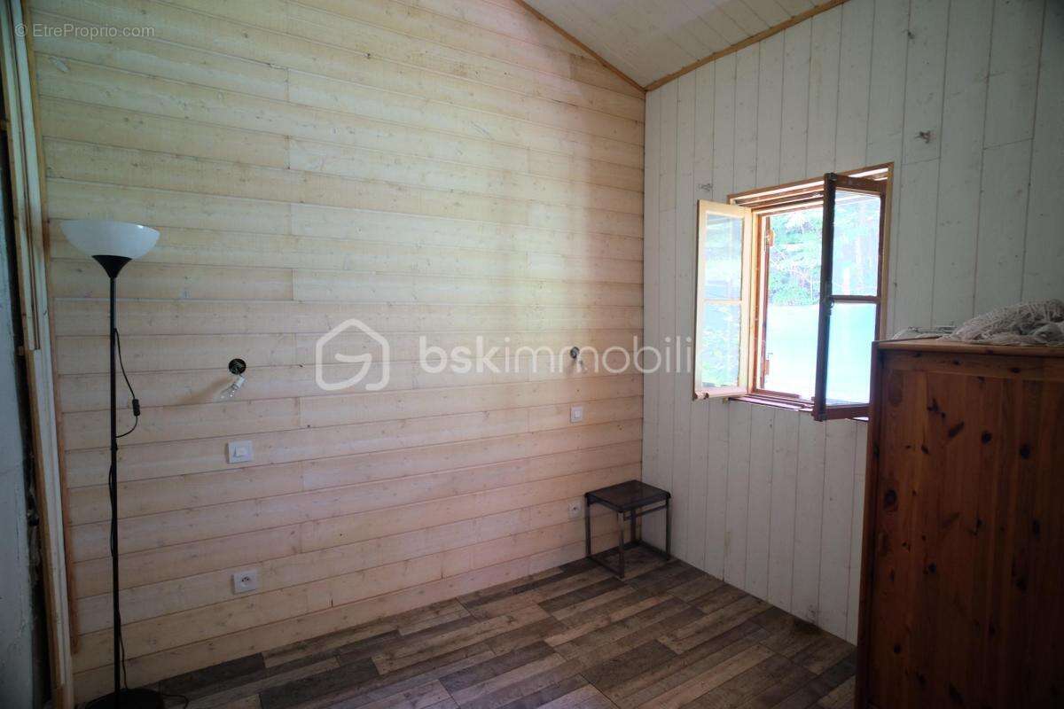 Petit chalet de 27 m2 à la montagne sur terrain arboré de 1120 m2 - photo 15