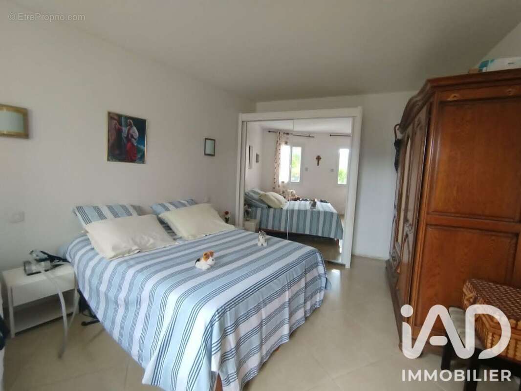 Maison 214 m² à Beaumont-Le-Roger  - photo 6