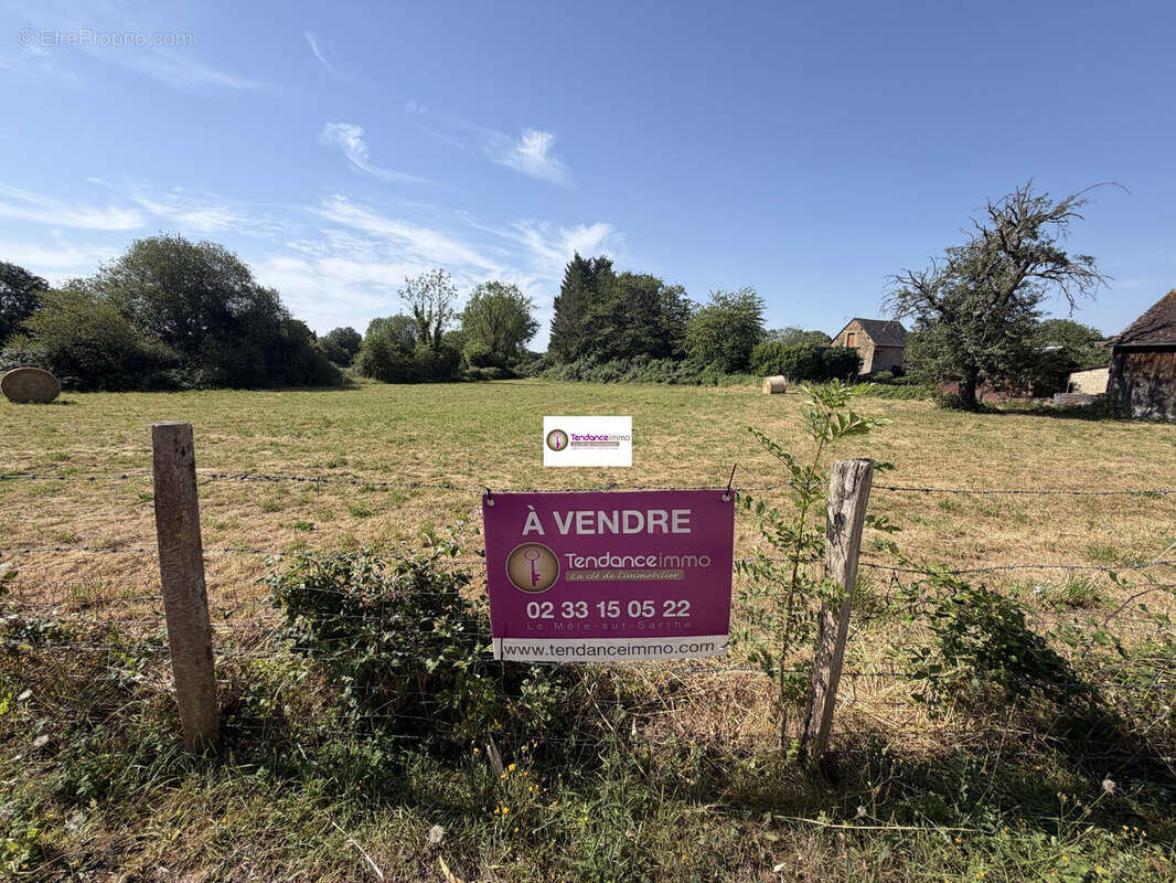 Terrain 3137 m² à Le Mele-Sur-Sarthe  - photo 4