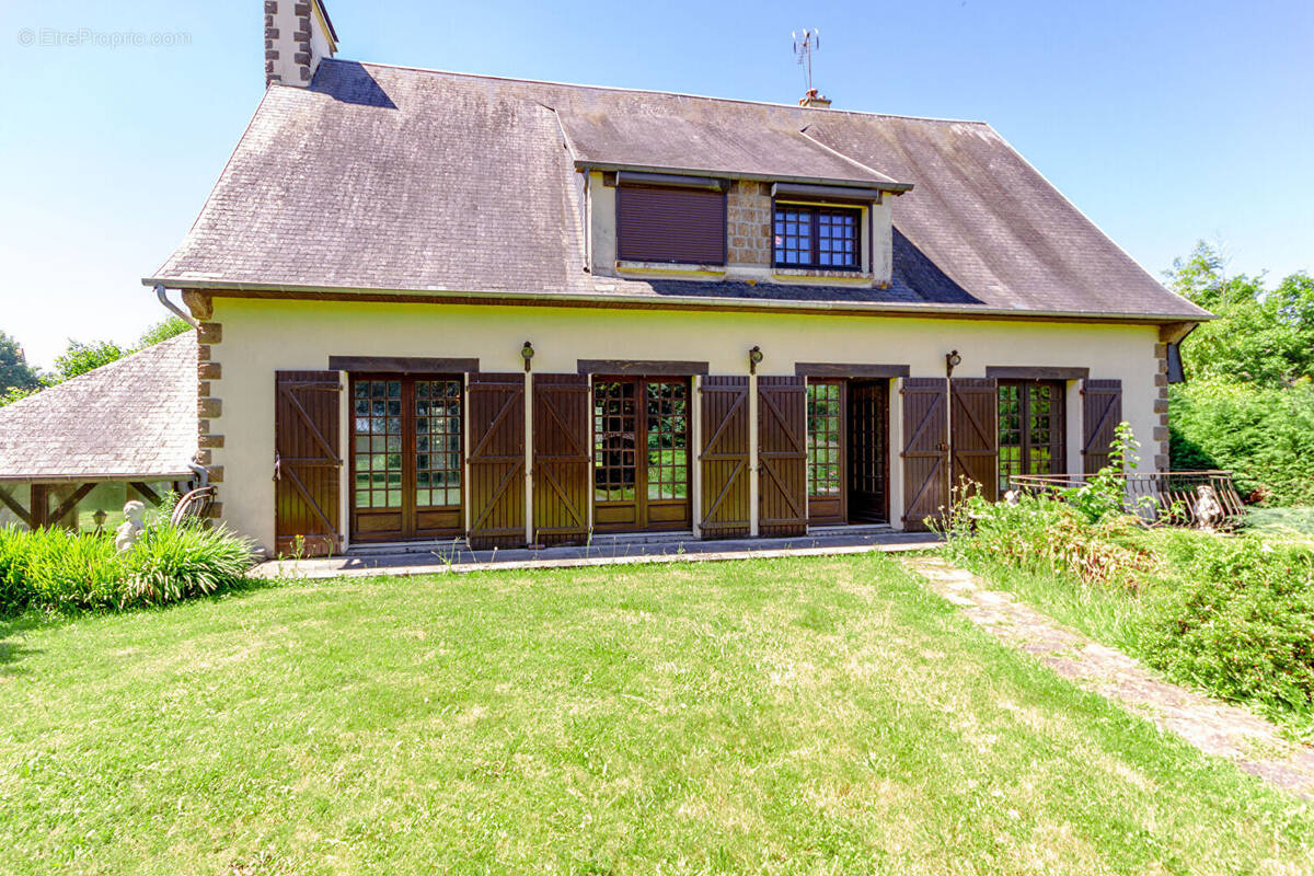 Maison à ISIGNY-LE-BUAT