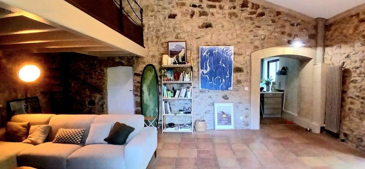 Maison à CESSENON-SUR-ORB