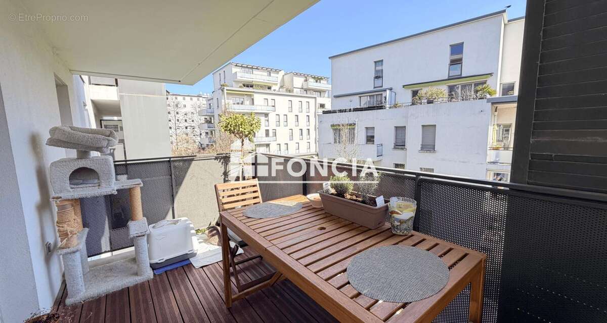 Appartement à LYON-6E